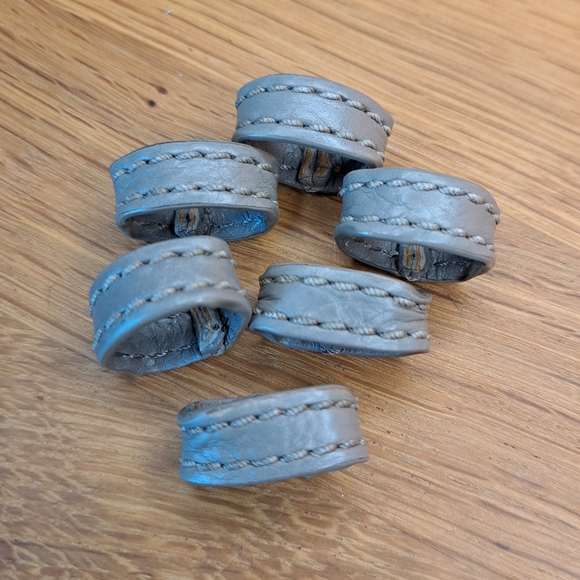 Marc Jacobs leather loops x6  | Spare/replacement/repair/rehab parts 🛠️ - Picture 1 of 7